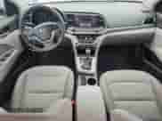 2017 Hyundai Elantra SE с VIN 5NPD74LF1HH196789, выставлен на аукционе Copart как лот 81145415 с пробегом 142 872 миль миль и Списание • Salvage title. История ставок и продаж доступна на DreamBid. Изображение 8.
