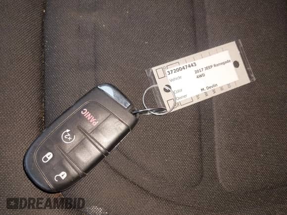 2017 Jeep Renegade Latitude with VIN ZACCJBBB3HPE96177, listed as a IAAI auction lot 42833935 with 97,674 mi miles and . Bid and sale history available at DreamBid. Image 11.