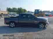 2017 Ram 1500 Big Horn z VIN 3C6RR7LT2HG544851, wystawiony jako IAAI lot #42827600 z przebiegiem 91 829 mil mil oraz . Historia ofert i sprzedaży dostępna na DreamBid. Obrazek 13.