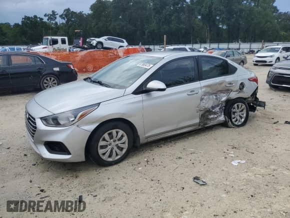 2020 Hyundai Accent SE z VIN 3KPC24A67LE107625, wystawiony jako Copart lot #67993475 z przebiegiem 48 810 mil mil oraz Nie do naprawy • Non repairable. Historia ofert i sprzedaży dostępna na DreamBid. Obrazek 1.