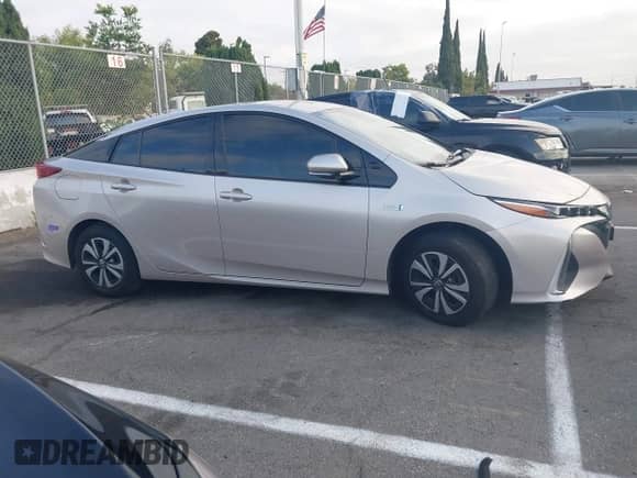 2019 Toyota Prius Plus с VIN JTDKARFP6K3117386, выставлен на аукционе IAAI как лот 42651947 с пробегом 46 913 миль миль и . История ставок и продаж доступна на DreamBid. Изображение 13.