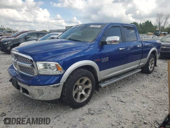 2014 Ram 1500 Laramie z VIN 1C6RR7VM0ES387931, wystawiony jako Copart lot #56866025 z przebiegiem 149 710 mil mil oraz Czysty tytuł • Clean title. Historia ofert i sprzedaży dostępna na DreamBid. Obrazek 1.