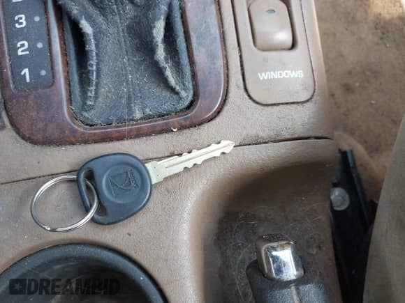 2001 Saturn LS с VIN 1G8JU52FX1Y544803, выставлен на аукционе IAAI как лот 42745938 с пробегом Не указан миль и . История ставок и продаж доступна на DreamBid. Изображение 11.