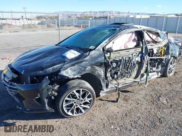 2020 Hyundai Elantra SEL with VIN 5NPD84LF3LH521643, listed as a IAAI auction lot 38474561 with 49,928 mi miles and . Bid and sale history available at DreamBid. Image 2.