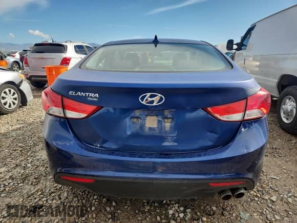 2013 Hyundai Elantra SE с VIN KMHDH6AE2DU020509, выставлен на аукционе Copart как лот 81691555 с пробегом 143 474 миль миль и Списание • Salvage title. История ставок и продаж доступна на DreamBid. Изображение 6.