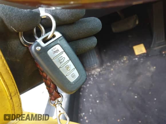 2009 Hyundai Genesis with VIN KMHGC46F59U051875, listed as a IAAI auction lot 42325230 with 192,536 mi miles and . Bid and sale history available at DreamBid. Image 11.