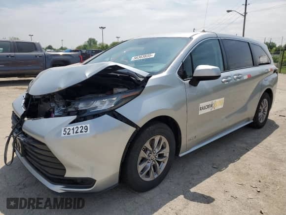 2021 Toyota Sienna LE with VIN 5TDKSKFC0MS036824, listed as a Copart auction lot 56363835 with 101,810 mi miles and Clean title. Bid and sale history available at DreamBid. Image 1.