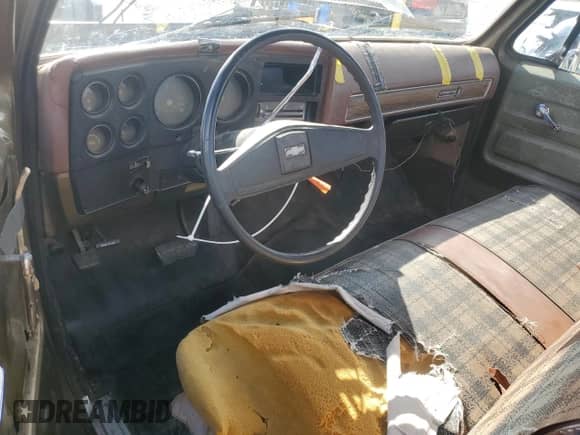 1976 Chevrolet Silverado 1500 с VIN CCL146F447663, выставлен на аукционе Copart как лот 50216435 с пробегом 36 310 миль миль и Чистый • Clean title. История ставок и продаж доступна на DreamBid. Изображение 8.