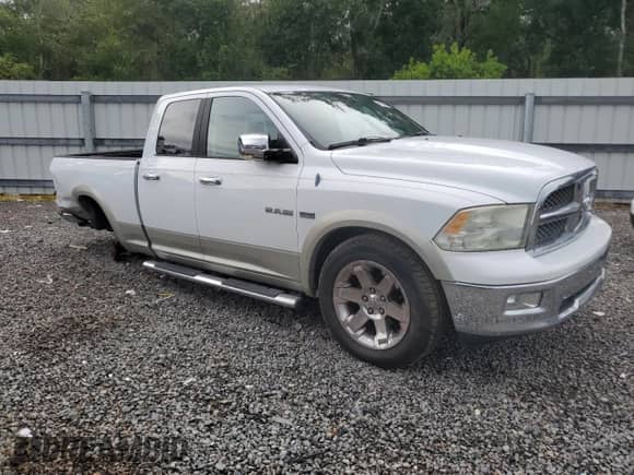 2010 Dodge 1500 SLT with VIN 1D7RB1GT8AS184333, listed as a Copart auction lot 81029145 with 63,269 mi miles and Clean title. Bid and sale history available at DreamBid. Image 4.