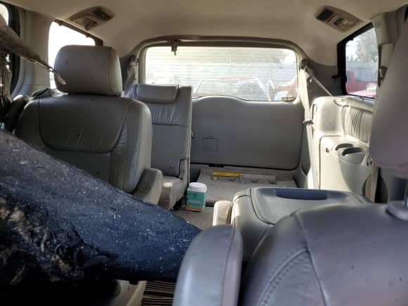 2008 Toyota Sienna XLE z VIN 5TDZK22C48S107324, wystawiony jako Copart lot #85864625 z przebiegiem Nie podano mil oraz Szkoda całkowita • Salvage title. Historia ofert i sprzedaży dostępna na DreamBid. Obrazek 10.