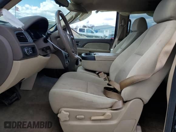 2009 Chevrolet Tahoe LS z VIN 1GNFC13C09R132267, wystawiony jako Copart lot #47774655 z przebiegiem 163 462 mil mil oraz Szkoda całkowita • Salvage title. Historia ofert i sprzedaży dostępna na DreamBid. Obrazek 7.