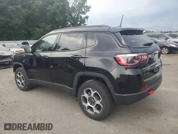 2022 Jeep Compass Trailhawk с VIN 3C4NJDDB4NT233475, выставлен на аукционе Copart как лот 66906345 с пробегом 27 895 миль миль и Списание • Salvage title. История ставок и продаж доступна на DreamBid. Изображение 2.