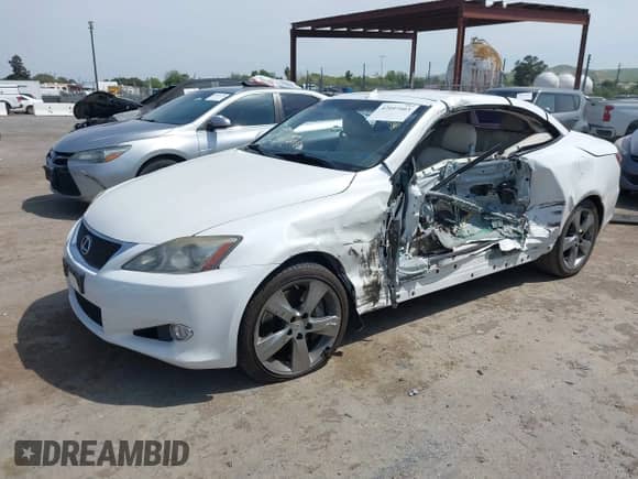2010 Lexus IS 350 C с VIN JTHFE2C24A2501630, выставлен на аукционе IAAI как лот 42047403 с пробегом 90 754 миль миль и . История ставок и продаж доступна на DreamBid. Изображение 18.