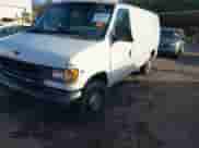 2002 Ford Econoline Cargo с VIN 1FTNE24L82HB02738, выставлен на аукционе IAAI как лот 40942971 с пробегом 248 208 миль миль и . История ставок и продаж доступна на DreamBid. Изображение 2.