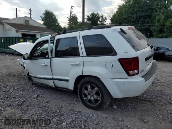 2008 Jeep Grand Cherokee Laredo с VIN 1J8GR48K28C227288, выставлен на аукционе Copart как лот 66882355 с пробегом Не указан миль и Списание • Salvage title. История ставок и продаж доступна на DreamBid. Изображение 2.