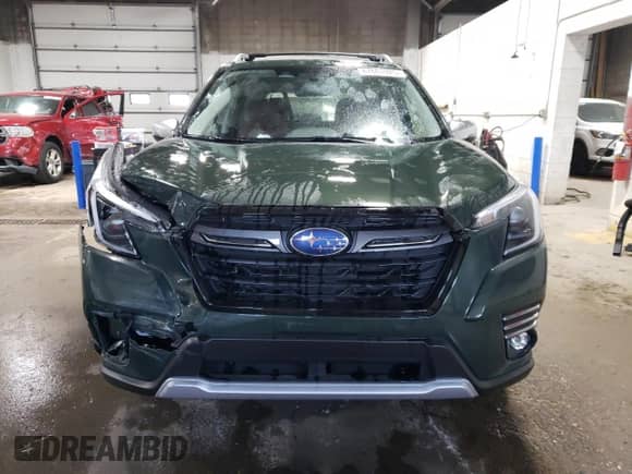 2024 Subaru Forester Touring z VIN JF2SKAMC6RH428572, wystawiony jako Copart lot #67601925 z przebiegiem 3 734 mil mil oraz Szkoda całkowita • Salvage title. Historia ofert i sprzedaży dostępna na DreamBid. Obrazek 5.