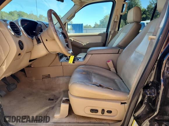 2008 Ford Explorer Eddie Bauer z VIN 1FMEU74E98UA97806, wystawiony jako Copart lot #87465715 z przebiegiem 187 772 mil mil oraz Szkoda całkowita • Salvage title. Historia ofert i sprzedaży dostępna na DreamBid. Obrazek 7.