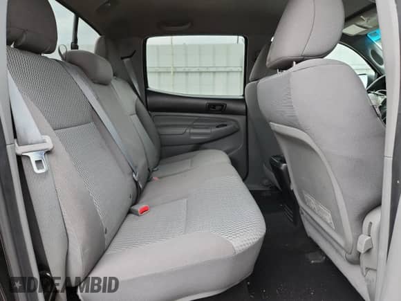 2014 Toyota Tacoma with VIN 3TMLU4EN7EM153086, listed as a Copart auction lot 82047665 with 146,272 mi miles and Salvage title. Bid and sale history available at DreamBid. Image 10.