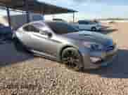 2015 Hyundai Genesis Coupe Ultimate с VIN KMHHU6KJ0FU122807, выставлен на аукционе Copart как лот 86907294 с пробегом 97 005 миль миль и Списание • Salvage title. История ставок и продаж доступна на DreamBid. Изображение 4.