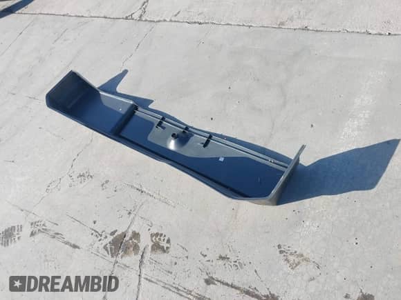 2002 Chevrolet Silverado 1500 with VIN 1GCEC14V72Z217536, listed as a IAAI auction lot 42115147 with 391,133 mi miles and . Bid and sale history available at DreamBid. Image 12.