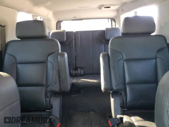 2019 Chevrolet Suburban LT с VIN 1GNSKHKC5KR275300, выставлен на аукционе Copart как лот 86610435 с пробегом 189 252 миль миль и Списание • Salvage title. История ставок и продаж доступна на DreamBid. Изображение 10.