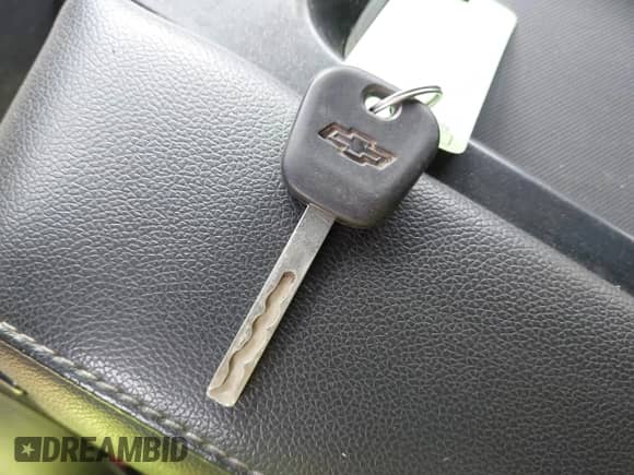 2016 Chevrolet Silverado 1500 LT with VIN 1GCUKREC9GF229979, listed as a IAAI auction lot 41859015 with 110,821 mi miles and . Bid and sale history available at DreamBid. Image 11.