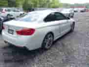 2019 BMW 4 Series 430i xDrive z VIN WBA4W5C50KAE49695, wystawiony jako IAAI lot #42757254 z przebiegiem 59 196 mil mil oraz . Historia ofert i sprzedaży dostępna na DreamBid. Obrazek 4.