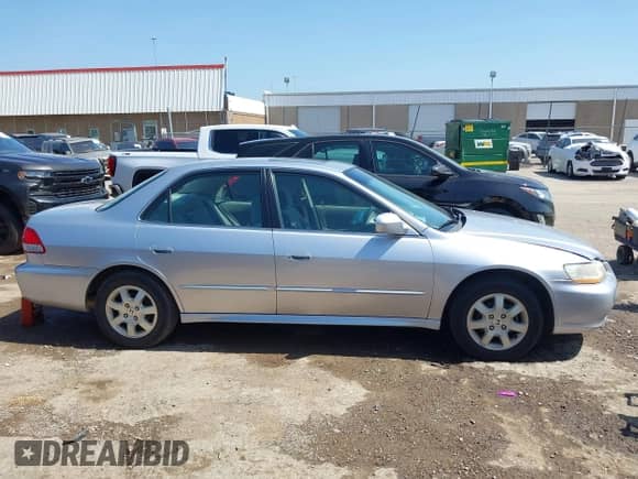 2001 Honda Accord EX with VIN JHMCG566X1C013791, listed as a IAAI auction lot 42548024 with 115,100 mi miles and . Bid and sale history available at DreamBid. Image 13.