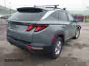 2024 Hyundai Tucson SEL z VIN 5NMJBCDE2RH405098, wystawiony jako IAAI lot #42766392 z przebiegiem 3 902 mil mil oraz . Historia ofert i sprzedaży dostępna na DreamBid. Obrazek 4.