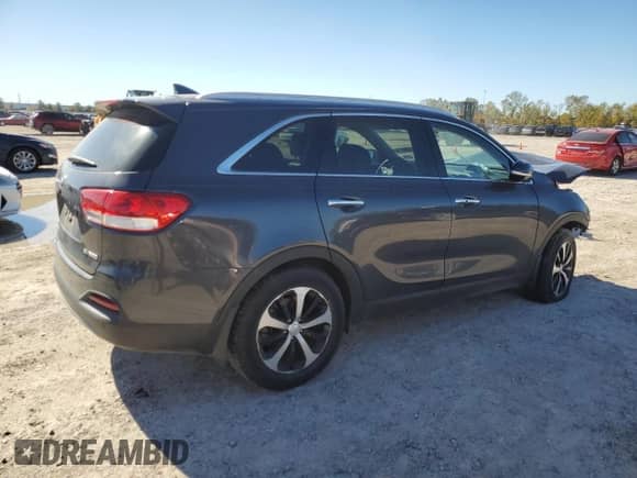 2018 Kia Sorento EX with VIN 5XYPH4A19JG404285, listed as a Copart auction lot 84563754 with 43,211 mi miles and Salvage title. Bid and sale history available at DreamBid. Image 3.