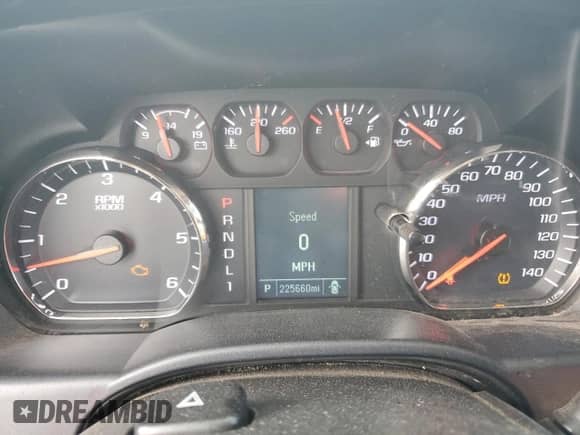 2019 Chevrolet Silverado 2500HD Work Truck z VIN 1GC1KREG7KF280556, wystawiony jako Copart lot #61862254 z przebiegiem 225 660 mil mil oraz Szkoda całkowita • Salvage title. Historia ofert i sprzedaży dostępna na DreamBid. Obrazek 9.