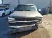2000 Chevrolet Silverado 1500 LS z VIN 2GCEC19T9Y1249882, wystawiony jako Copart lot #84471475 z przebiegiem 213 077 mil mil oraz Szkoda całkowita • Salvage title. Historia ofert i sprzedaży dostępna na DreamBid. Obrazek 5.