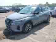 2024 Nissan Kicks SR с VIN 3N1CP5DV2RL502815, выставлен на аукционе IAAI как лот 42052304 с пробегом 8 274 миль миль и . История ставок и продаж доступна на DreamBid. Изображение 2.