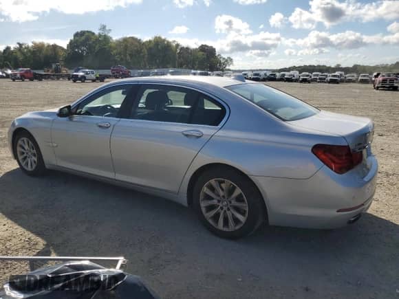 2013 BMW 7 Series 740Li xDrive with VIN WBAYF4C58DDE23777, listed as a Copart auction lot 71721805 with 147,633 mi miles and Clean title. Bid and sale history available at DreamBid. Image 2.