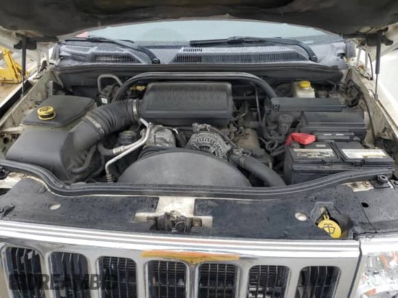2007 Jeep Commander Limited with VIN 1J8HG58P07C529284, listed as a Copart auction lot 58814305 with 161,686 mi miles and Salvage title. Bid and sale history available at DreamBid. Image 12.