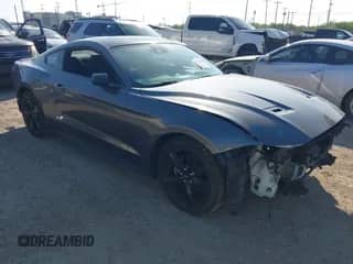 2021 Ford Mustang EcoBoost z VIN 1FA6P8TH2M5134335, wystawiony jako IAAI lot #43179719 z przebiegiem 33 890 mil mil oraz . Historia ofert i sprzedaży dostępna na DreamBid. Obrazek 1.