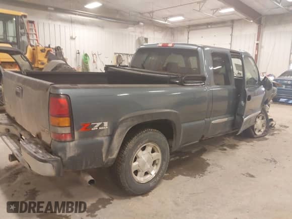 2006 GMC Sierra 1500 SLT with VIN 2GTEK19B261266692, listed as a IAAI auction lot 41229917 with 187,022 mi miles and . Bid and sale history available at DreamBid. Image 4.