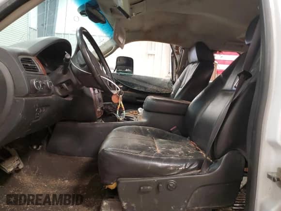 2008 Chevrolet Silverado 2500HD LTZ с VIN 1GCHK23638F160701, выставлен на аукционе Copart как лот 54108675 с пробегом 236 392 миль миль и Чистый • Clean title. История ставок и продаж доступна на DreamBid. Изображение 7.