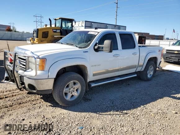 2010 GMC Sierra 1500 SLT с VIN 3GTRKWE29AG160857, выставлен на аукционе Copart как лот 86717105 с пробегом 142 524 миль миль и Списание • Salvage title. История ставок и продаж доступна на DreamBid. Изображение 1.