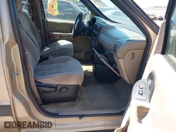 2005 Chevrolet Venture LS с VIN 1GNDV23E55D100253, выставлен на аукционе IAAI как лот 42053655 с пробегом 164 491 миль миль и . История ставок и продаж доступна на DreamBid. Изображение 5.