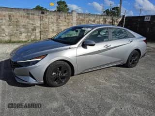 2023 Hyundai Elantra SEL z VIN 5NPLM4AGXPH103394, wystawiony jako Copart lot #87262795 z przebiegiem 68 718 mil mil oraz Szkoda całkowita • Salvage title. Historia ofert i sprzedaży dostępna na DreamBid. Obrazek 1.