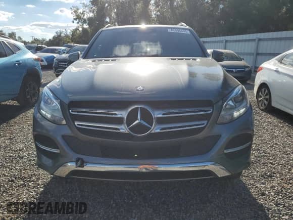 2017 Mercedes-Benz GLE 350 z VIN 4JGDA5JB2HA828998, wystawiony jako Copart lot #82496445 z przebiegiem 111 085 mil mil oraz Szkoda całkowita • Salvage title. Historia ofert i sprzedaży dostępna na DreamBid. Obrazek 5.