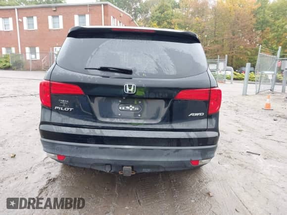 2016 Honda Pilot LX z VIN 5FNYF6H17GB040315, wystawiony jako IAAI lot #43402665 z przebiegiem 167 922 mil mil oraz . Historia ofert i sprzedaży dostępna na DreamBid. Obrazek 16.