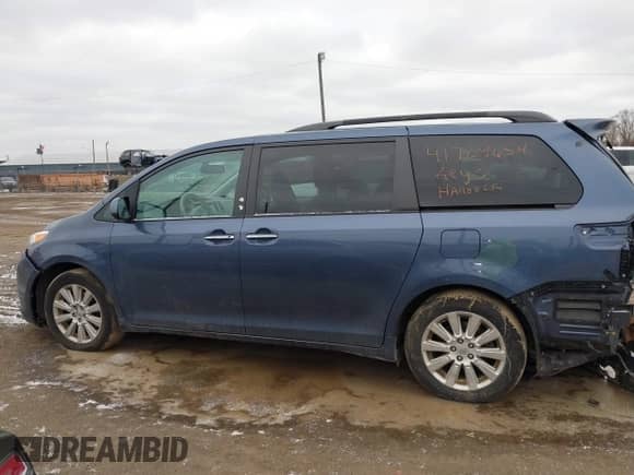 2014 Toyota Sienna Limited с VIN 5TDDK3DC4ES081641, выставлен на аукционе IAAI как лот 41729654 с пробегом 57 855 миль миль и . История ставок и продаж доступна на DreamBid. Изображение 14.