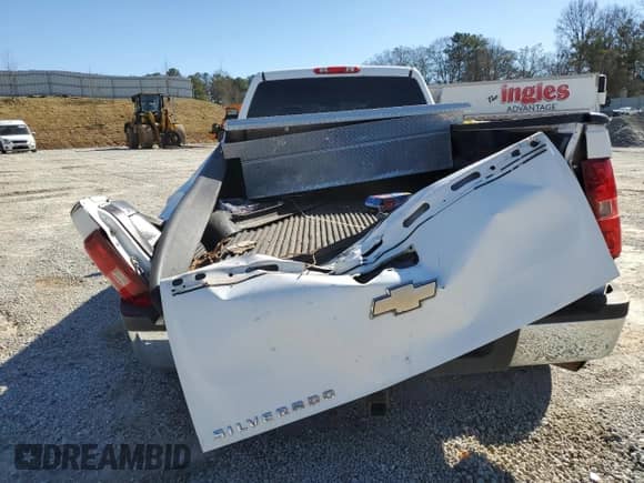 2007 Chevrolet Silverado 3500HD DRW Work Truck с VIN 1GCJC33K57F536458, выставлен на аукционе Copart как лот 46265465 с пробегом 211 752 миль миль и Списание • Salvage title. История ставок и продаж доступна на DreamBid. Изображение 6.