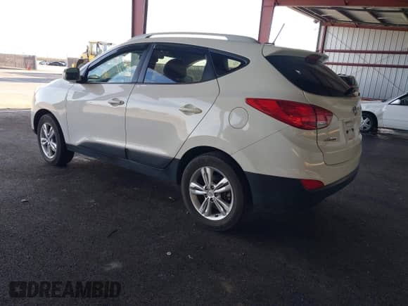 2012 Hyundai Tucson Limited с VIN KM8JUCAC5CU510047, выставлен на аукционе IAAI как лот 43177931 с пробегом 171 372 миль миль и . История ставок и продаж доступна на DreamBid. Изображение 3.