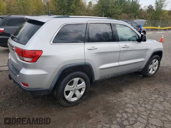 2011 Jeep Grand Cherokee Laredo с VIN 1J4RR4GT8BC636679, выставлен на аукционе Copart как лот 82121135 с пробегом 183 912 миль миль и Чистый • Clean title. История ставок и продаж доступна на DreamBid. Изображение 3.