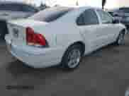 2008 Volvo S60 2.5T с VIN YV1RS592382683602, выставлен на аукционе Copart как лот 86330794 с пробегом 118 035 миль миль и Списание • Salvage title. История ставок и продаж доступна на DreamBid. Изображение 3.