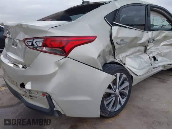 2019 Hyundai Accent Limited с VIN 3KPC34A3XKE046370, выставлен на аукционе IAAI как лот 41612539 с пробегом 71 270 миль миль и . История ставок и продаж доступна на DreamBid. Изображение 18.