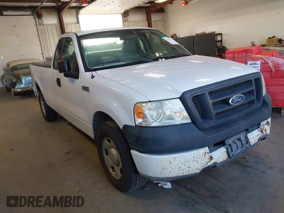 2005 Ford F-150 XL z VIN 1FTRF12W55NA39996, wystawiony jako IAAI lot #43414015 z przebiegiem 258 360 mil mil oraz . Historia ofert i sprzedaży dostępna na DreamBid. Obrazek 1.